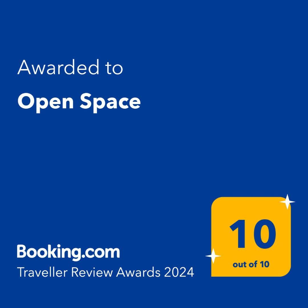 Open Space อาร์มาซอง เด เปรา ภายนอก รูปภาพ